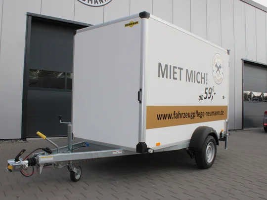 Humbaur Kofferanhänger aus dem Mietangebot von Fahrzeugpflege Neumann