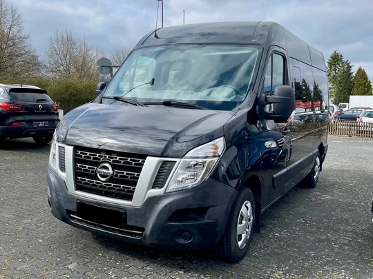 Nissan NV400 9-Sitzer aus dem Mietangebot